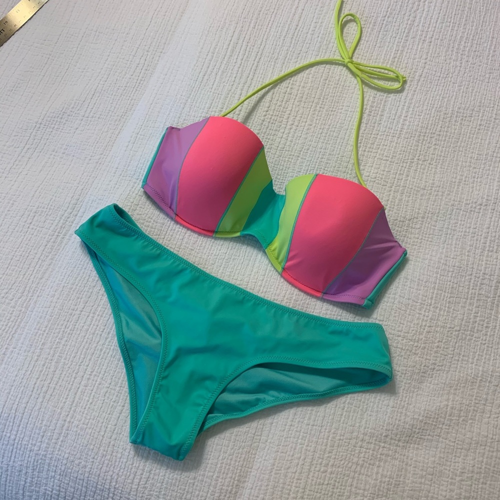 VS color block bikini